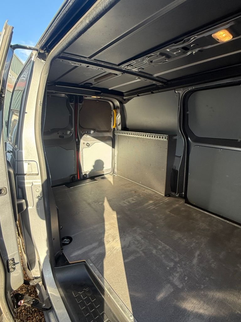 Used Peugeot Expert 2020 for sale - 76642445: Photo 18