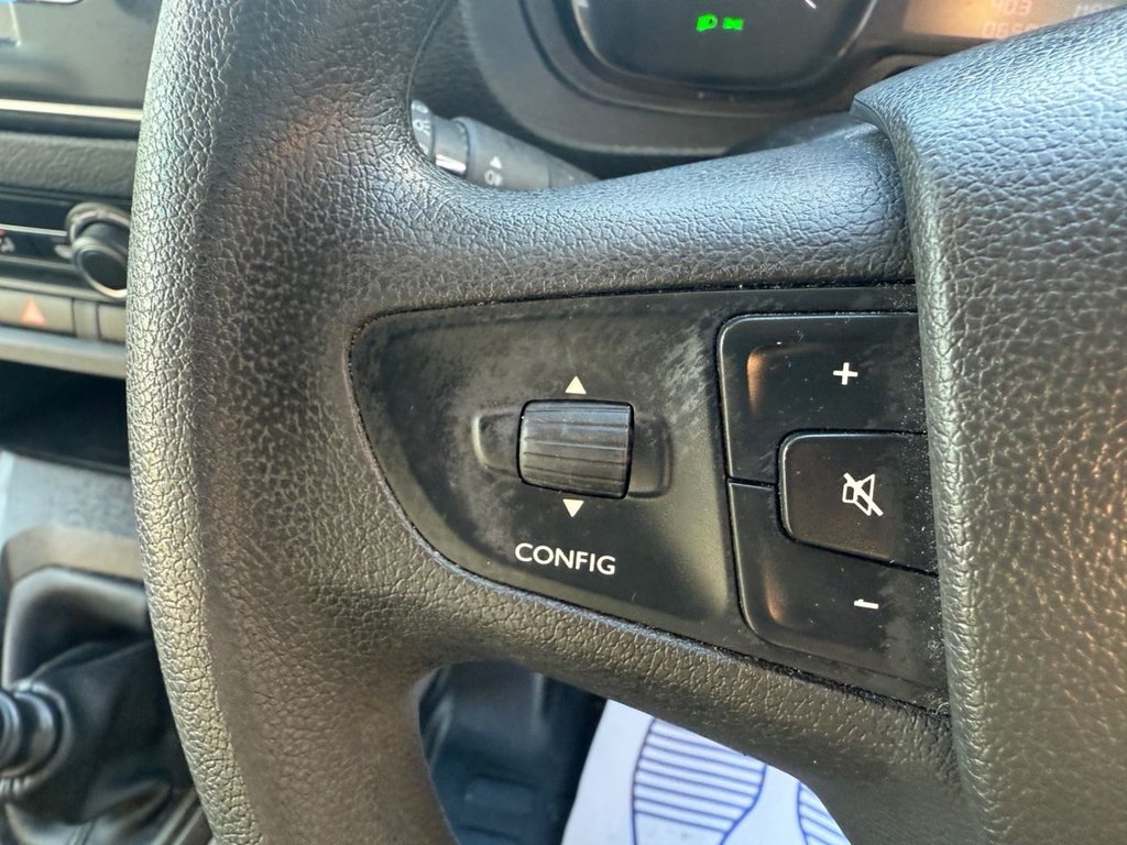 Used Peugeot Expert 2020 for sale - 76642445: Photo 42