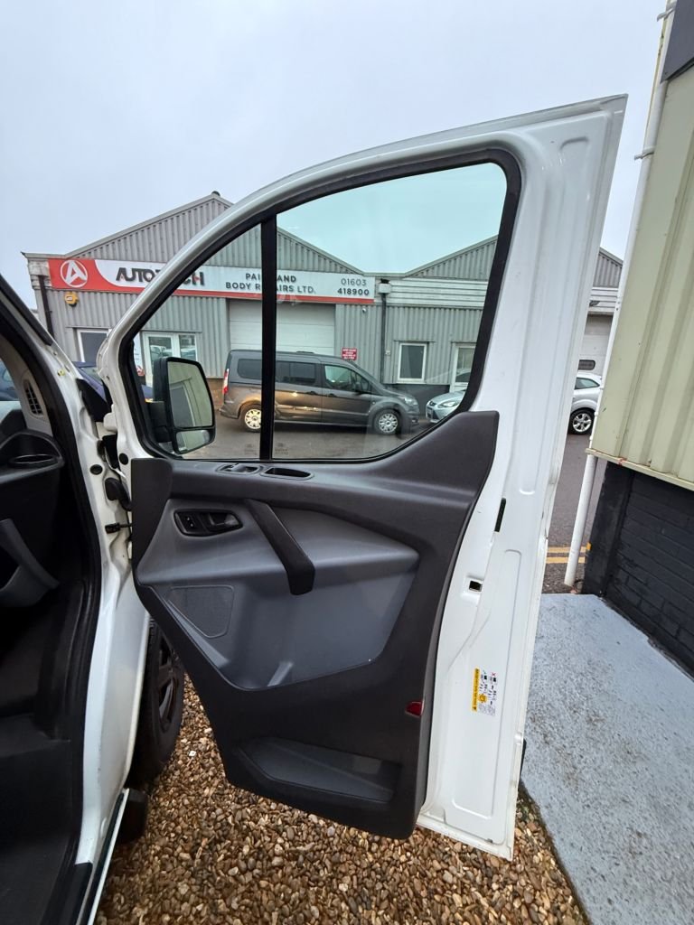 Used Ford Transit Custom 2017 for sale - 76591034: Photo 15