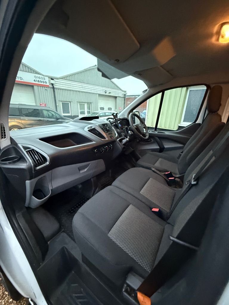 Used Ford Transit Custom 2017 for sale - 76591034: Photo 24