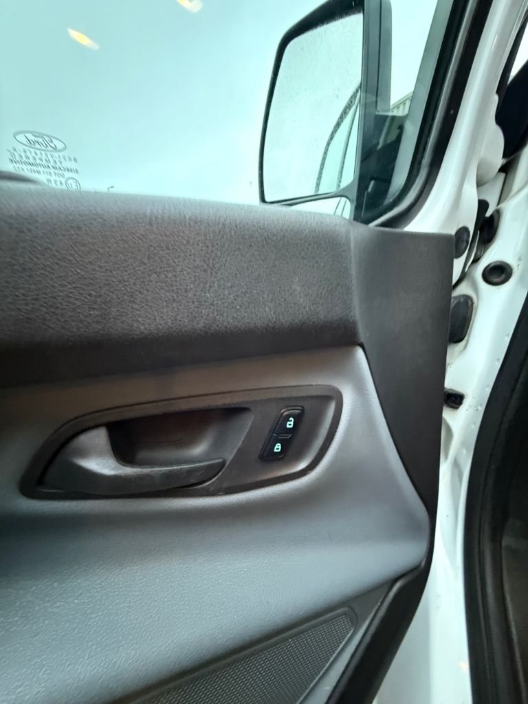 Used Ford Transit Custom 2017 for sale - 76591034: Photo 27