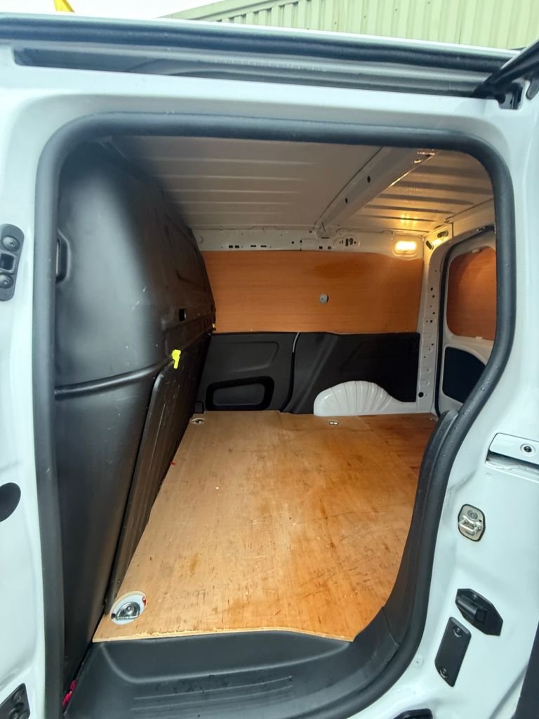 Used Vauxhall Combo 2023 for sale - 76768449: Photo 21