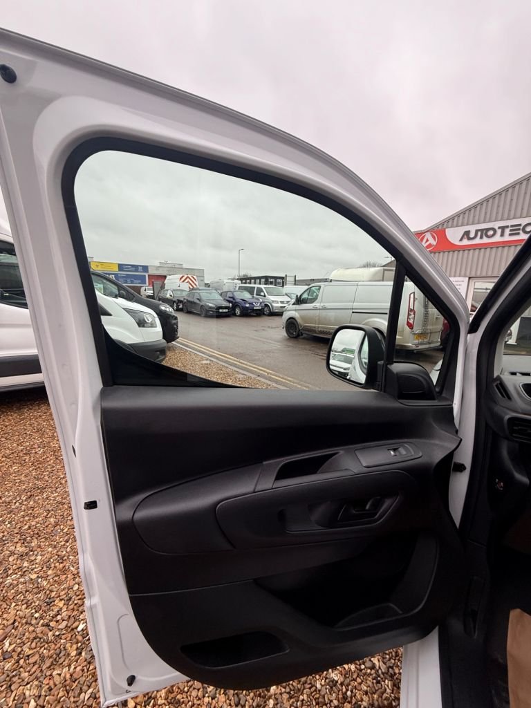 Used Vauxhall Combo 2023 for sale - 76768449: Photo 23