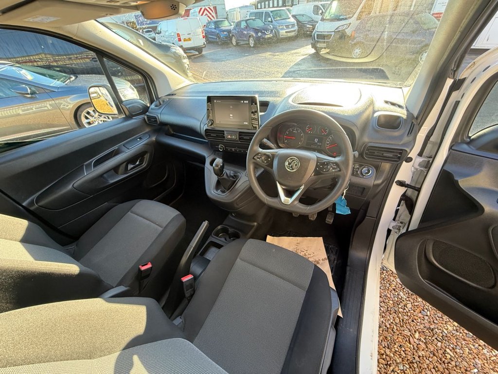 Used Vauxhall Combo 2020 for sale - 76642706: Photo 2