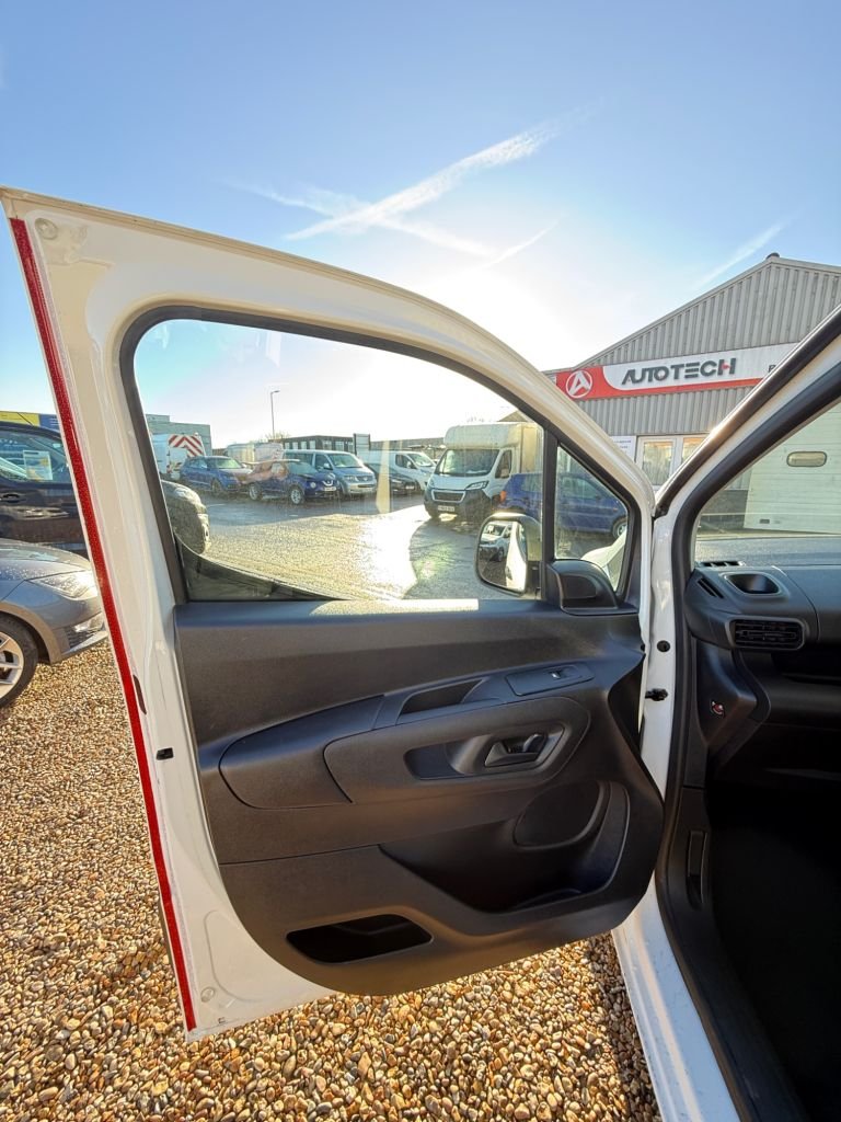 Used Vauxhall Combo 2020 for sale - 76642706: Photo 26