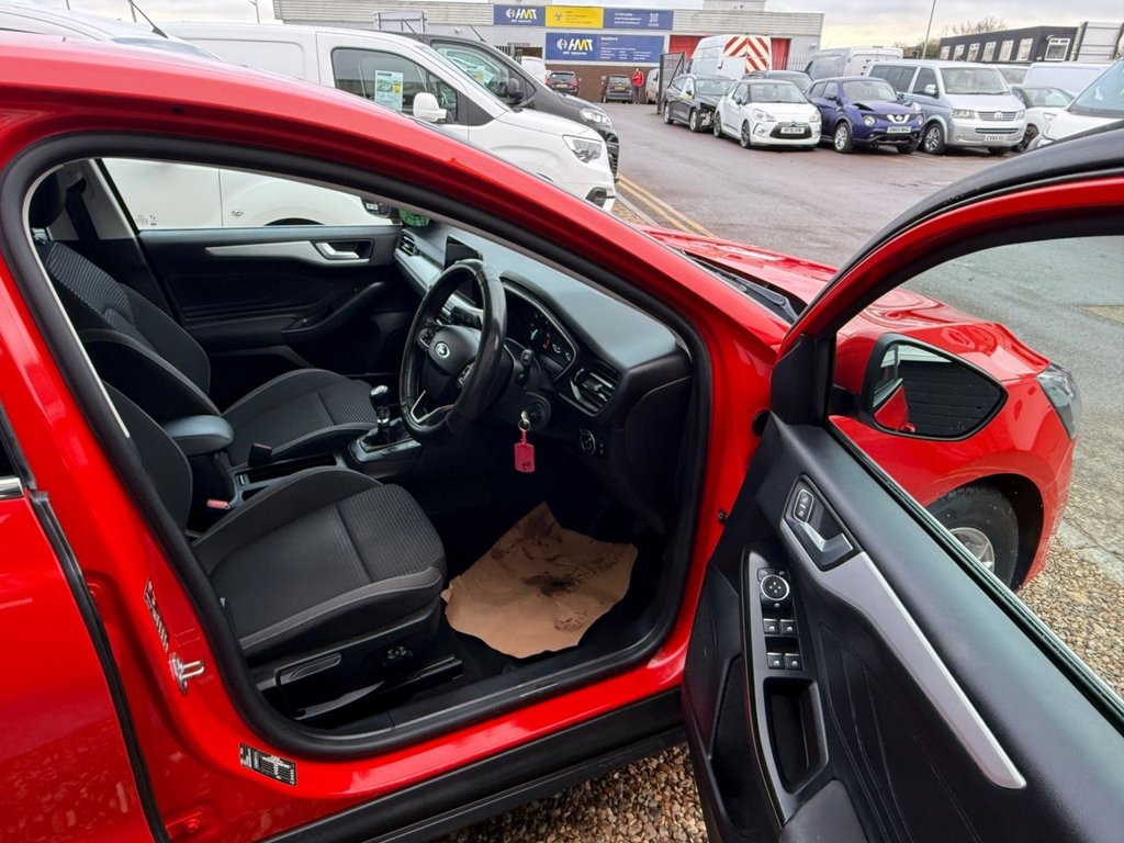 Used Ford Focus 2019 for sale - 76724841: Photo 3