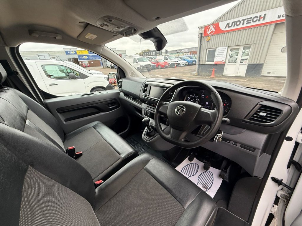 Used Vauxhall Vivaro 2021 for sale - 76323325: Photo 2