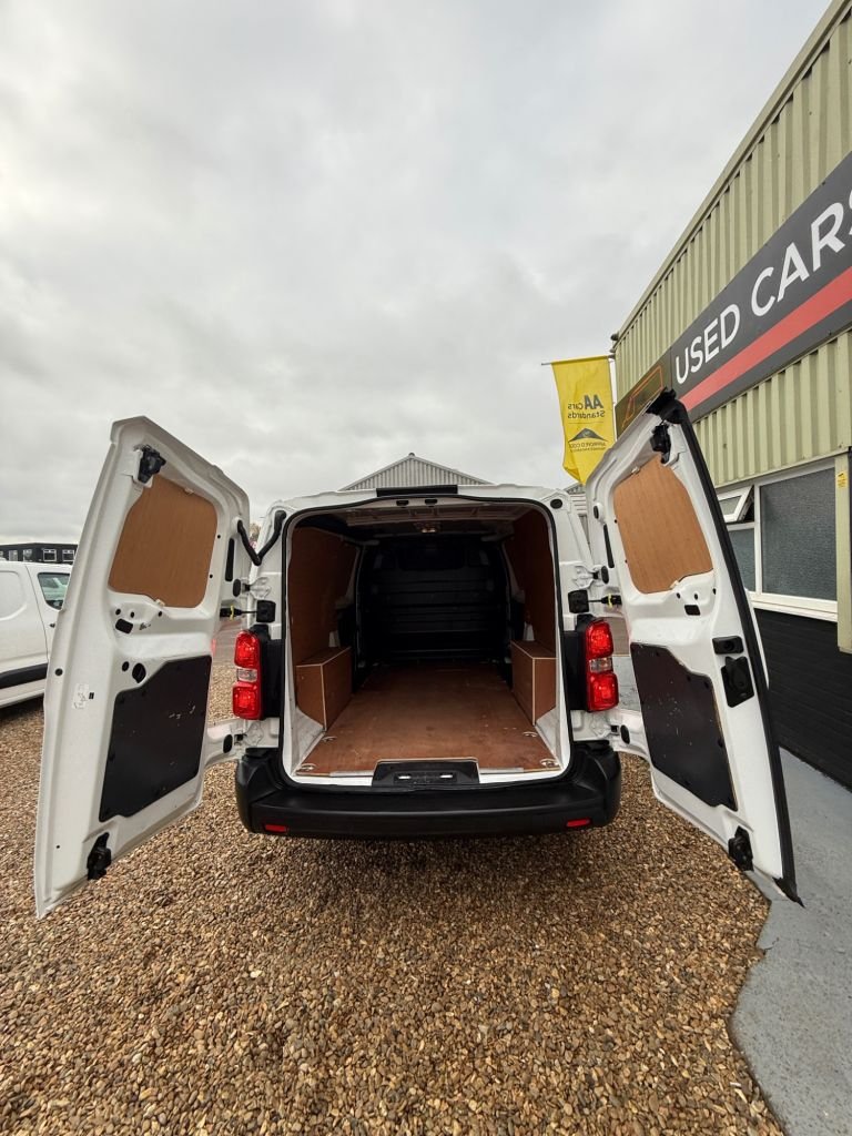 Used Vauxhall Vivaro 2021 for sale - 76323325: Photo 21