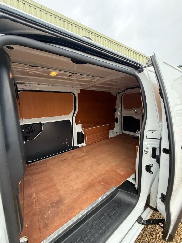 Used Vauxhall Vivaro 2021 for sale - 76323325: Photo 23