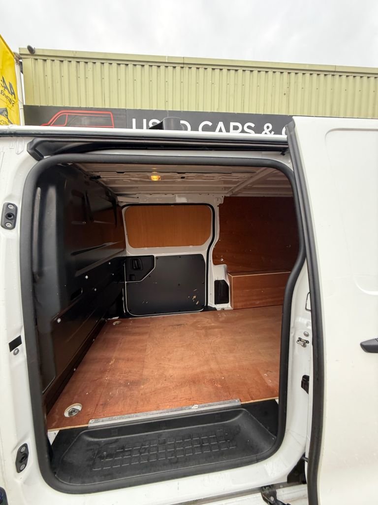 Used Vauxhall Vivaro 2021 for sale - 76323325: Photo 24