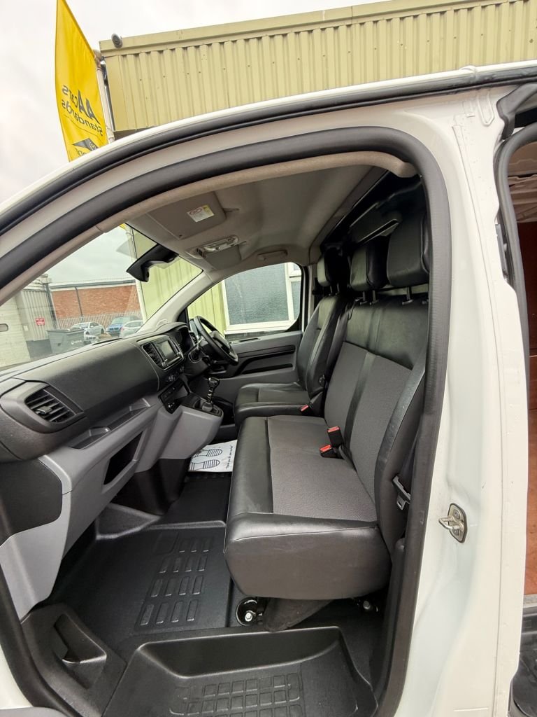 Used Vauxhall Vivaro 2021 for sale - 76323325: Photo 25