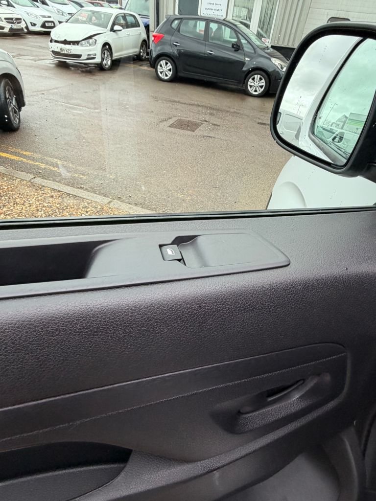 Used Toyota ProAce 2023 for sale - 77436919: Photo 25