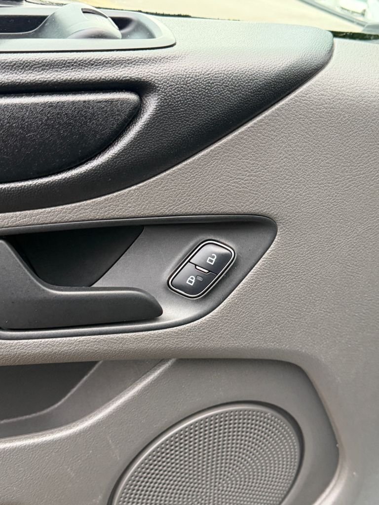 Used Ford Transit Custom 2019 for sale - 77122308: Photo 22