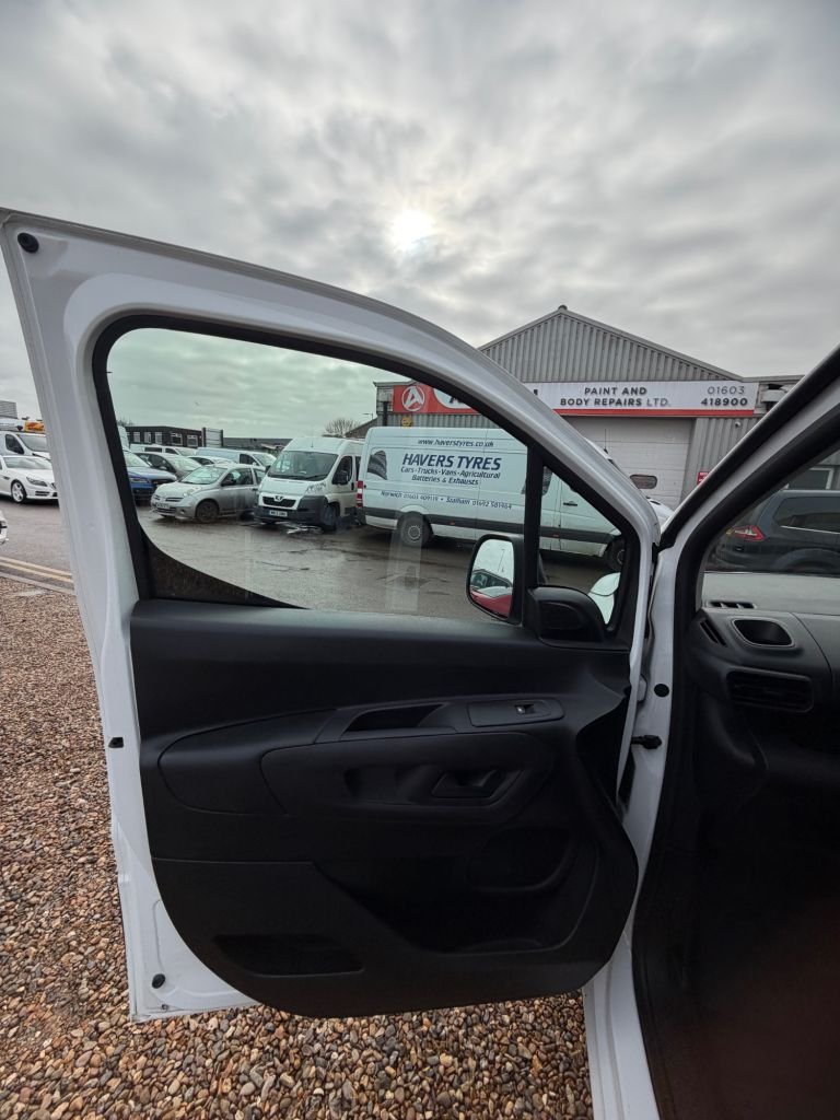 Used Peugeot Partner 2020 for sale - 77631891: Photo 24