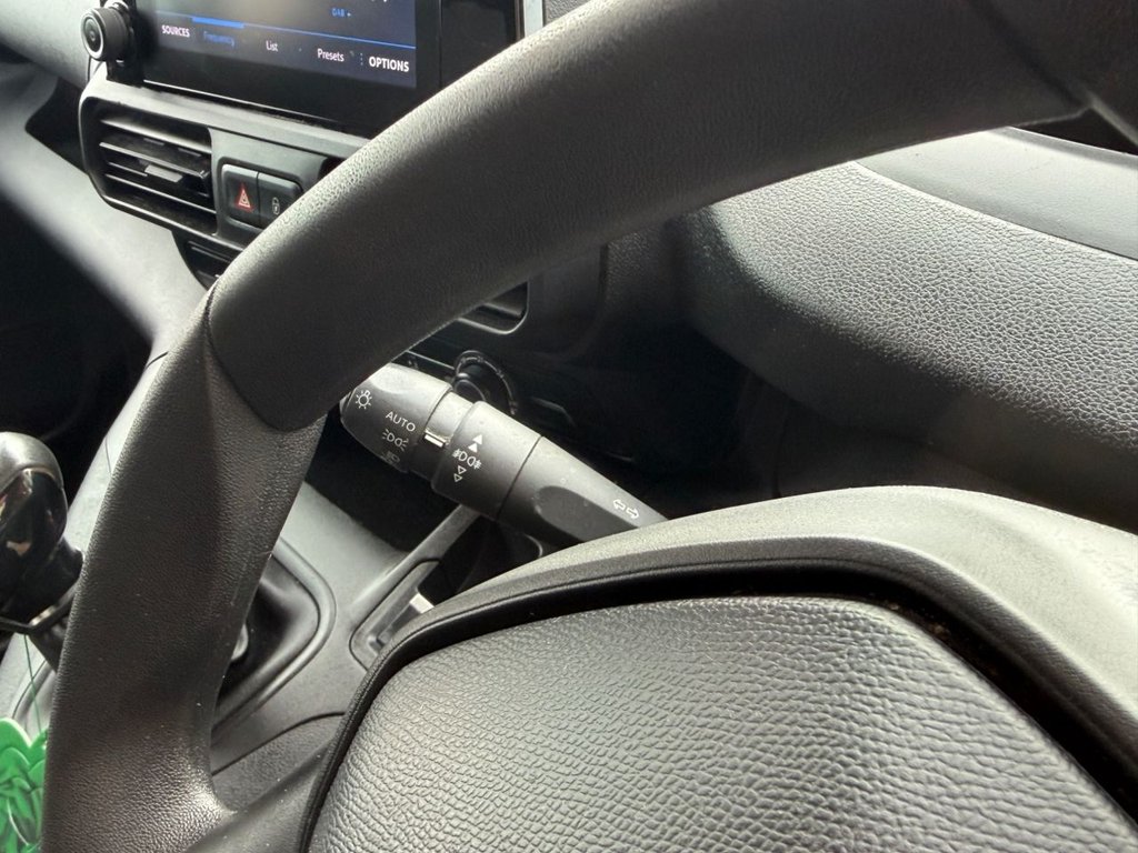 Used Peugeot Partner 2020 for sale - 77631891: Photo 39