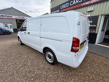 Used Mercedes-Benz Vito 2021 for sale - 79384737: Photo