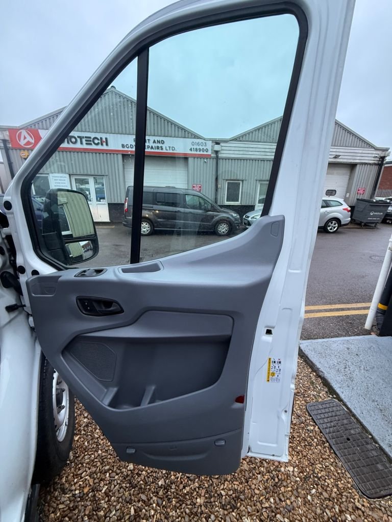 Used Ford Transit 2018 for sale - 76582535: Photo 13