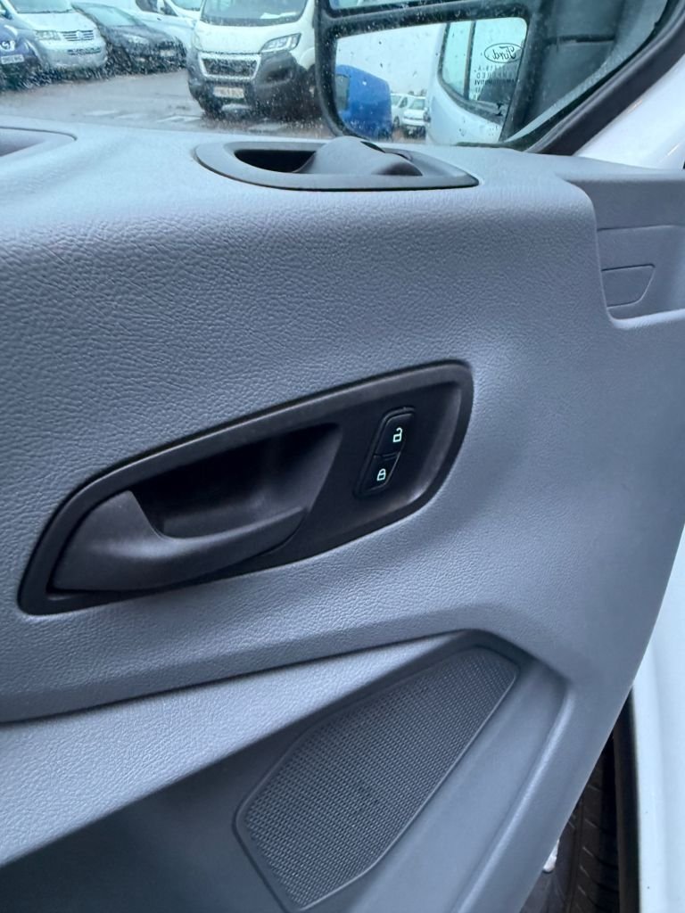 Used Ford Transit 2018 for sale - 76582535: Photo 24