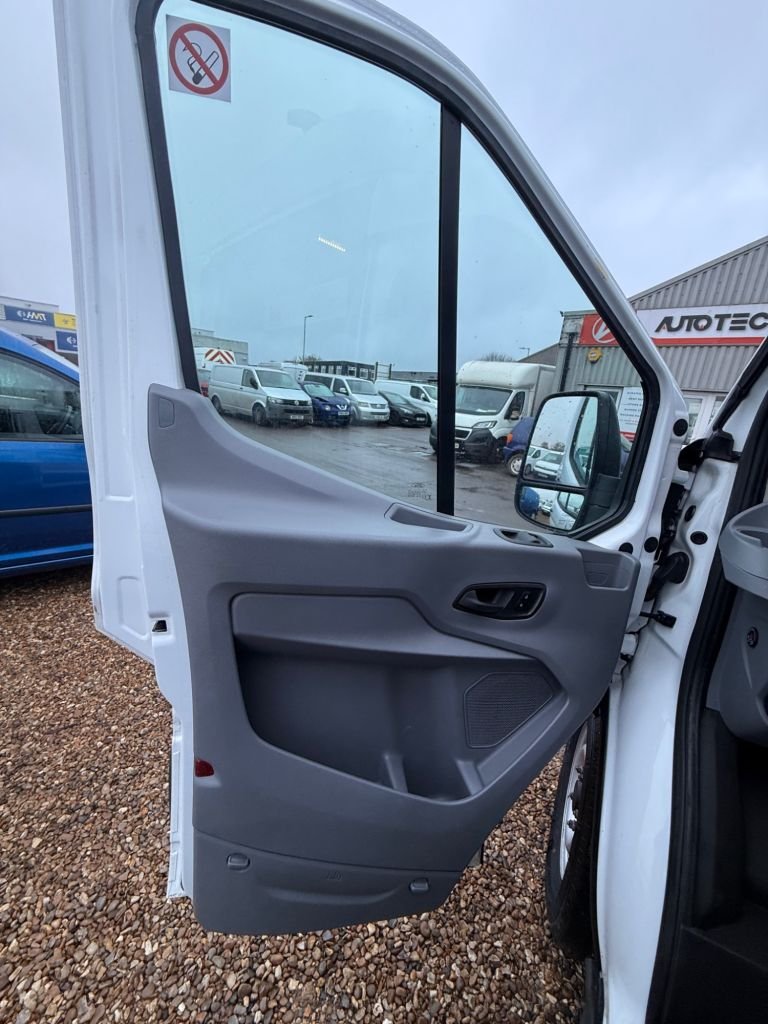 Used Ford Transit 2018 for sale - 76582535: Photo 25