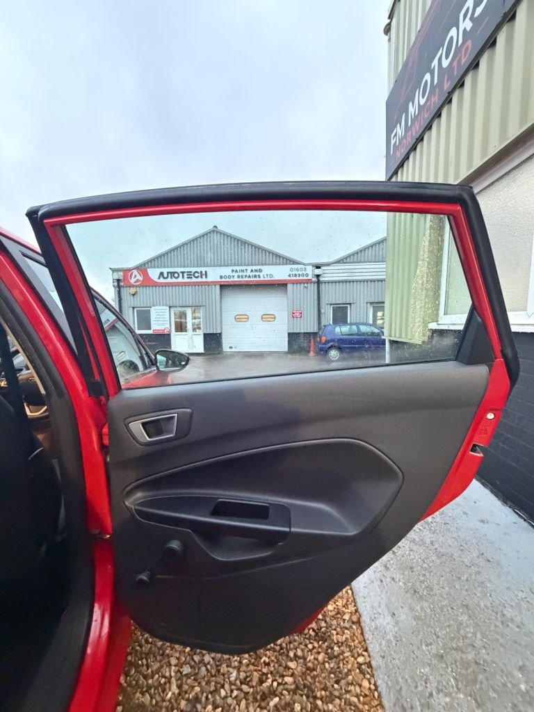 Used Ford Fiesta 2017 for sale - 77302515: Photo 16