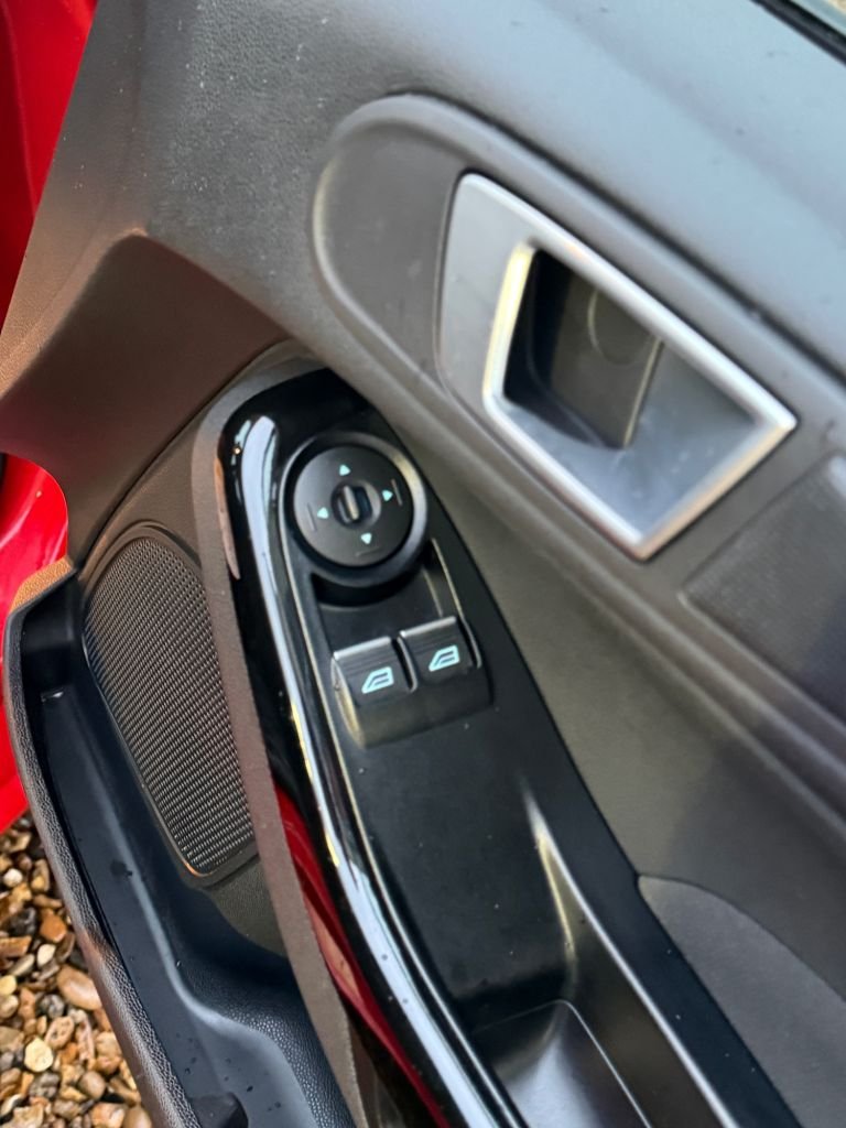 Used Ford Fiesta 2017 for sale - 77302515: Photo 17