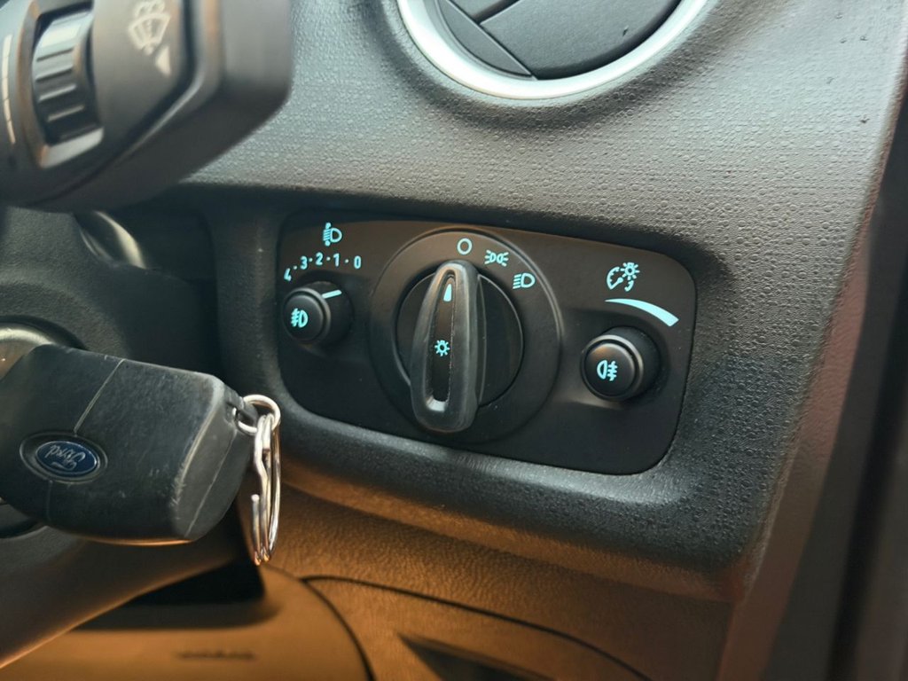 Used Ford Fiesta 2017 for sale - 77302515: Photo 41