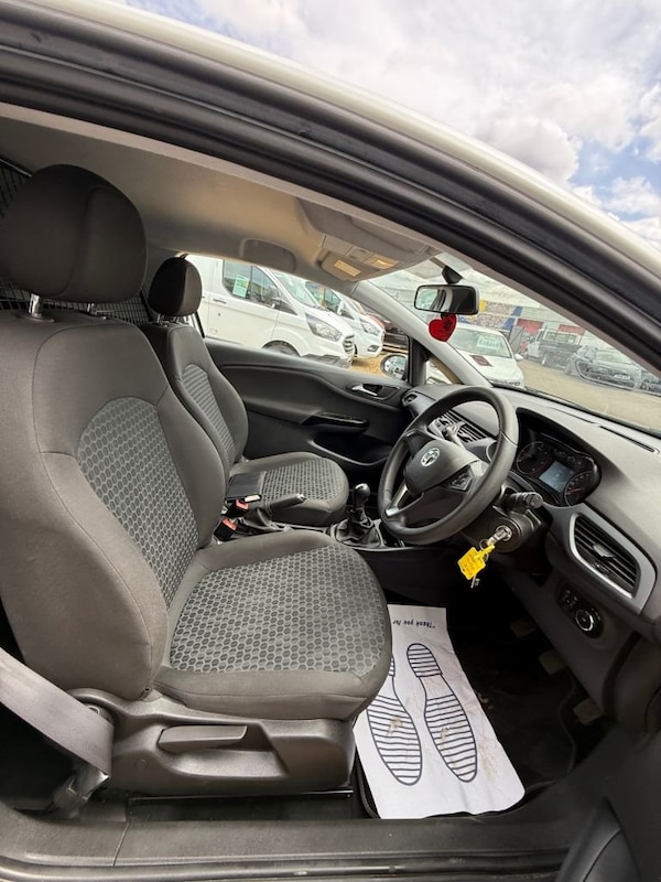 Used Vauxhall Corsa Van 2018 for sale - 75220608: Photo 11
