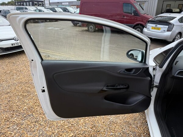 Used Vauxhall Corsa Van 2018 for sale - 75220608: Photo 19
