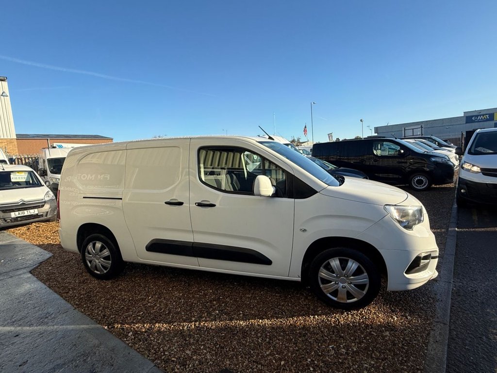 Used Vauxhall Combo 2021 for sale - 76642465: Photo 6