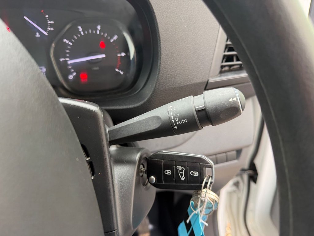 Used Vauxhall Vivaro 2019 for sale - 77546606: Photo 42