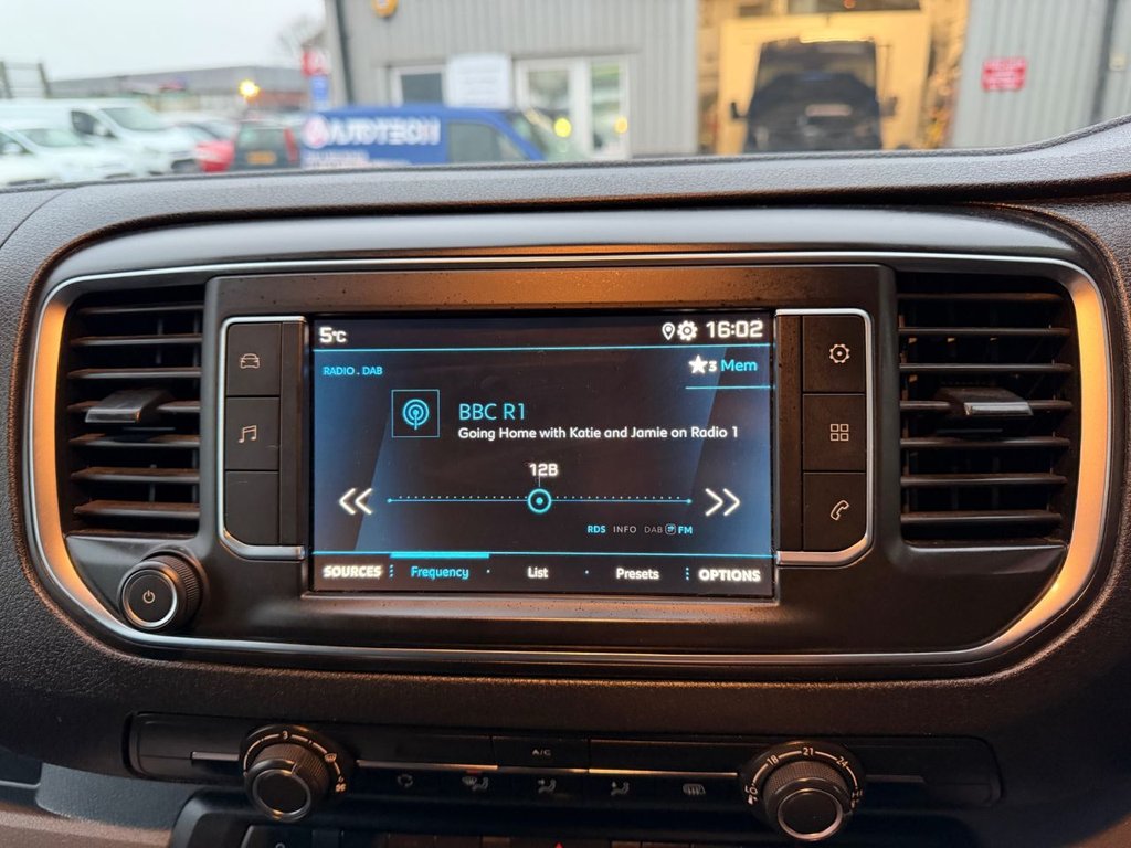 Used Peugeot Expert 2021 for sale - 77384624: Photo 31