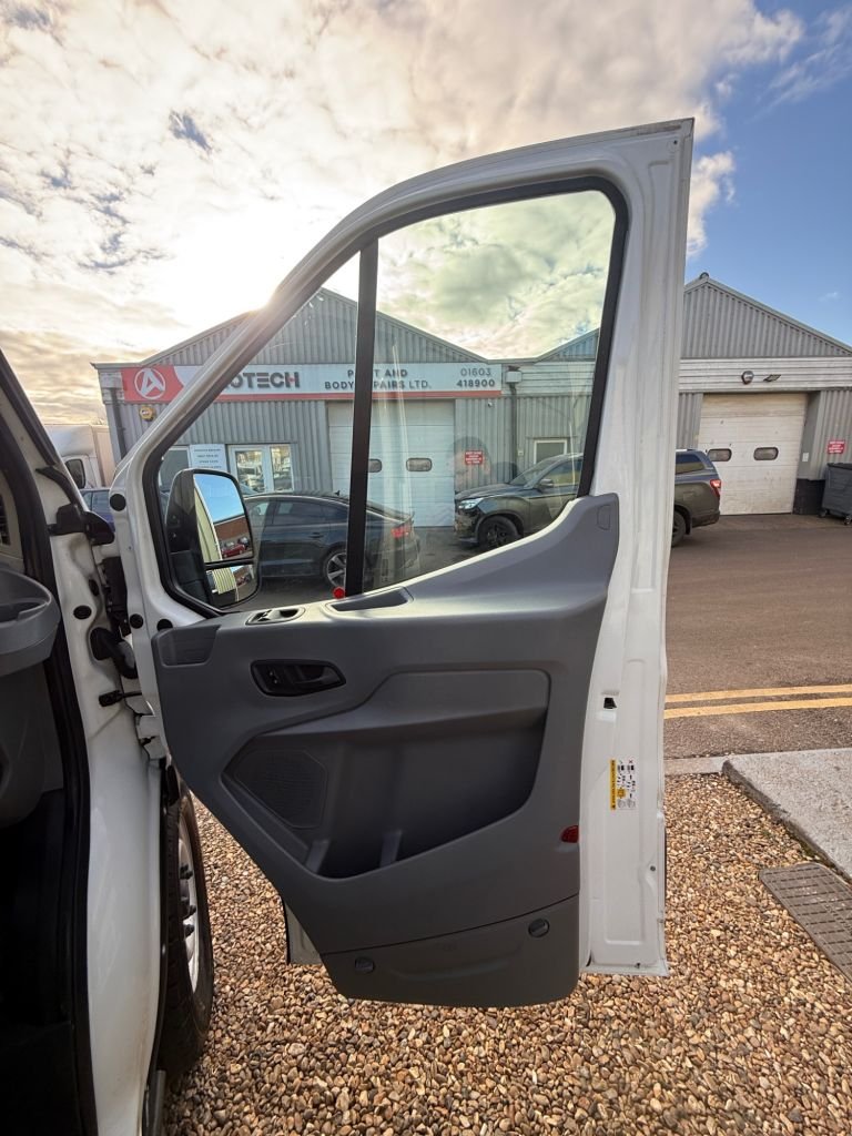 Used Ford Transit 2018 for sale - 76582543: Photo 13