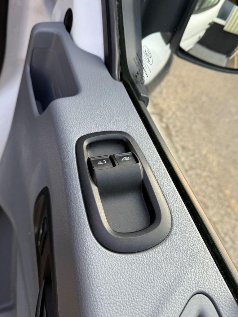 Used Ford Transit 2018 for sale - 76582543: Photo 17
