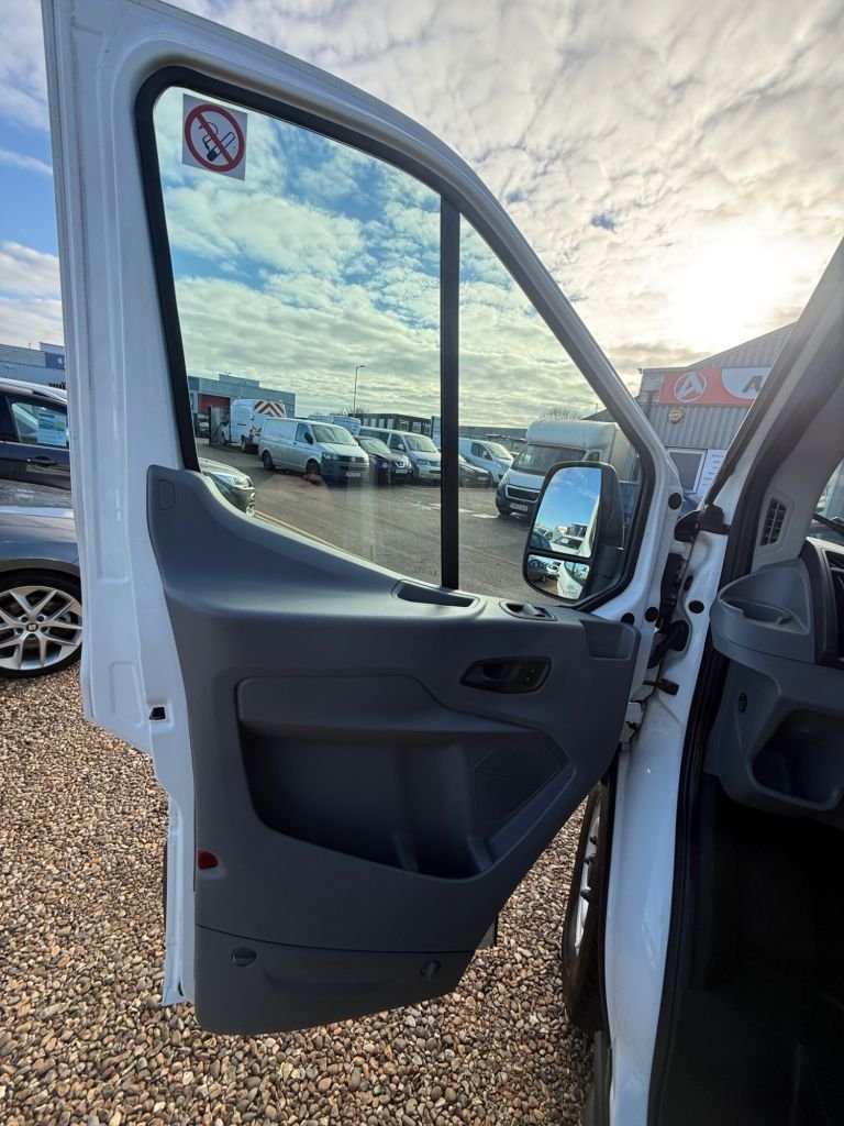 Used Ford Transit 2018 for sale - 76582543: Photo 24
