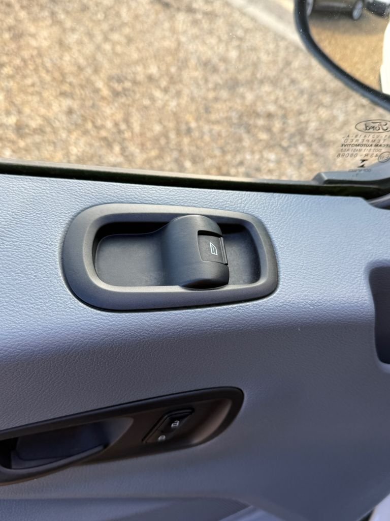 Used Ford Transit 2018 for sale - 76582543: Photo 28