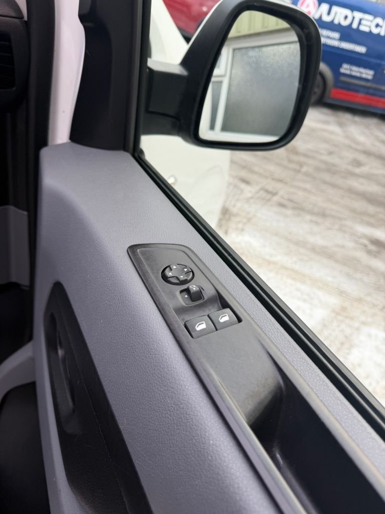 Used Vauxhall Vivaro 2021 for sale - 77122253: Photo 12