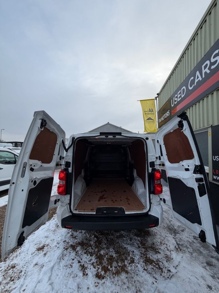 Used Vauxhall Vivaro 2021 for sale - 77122253: Photo 14