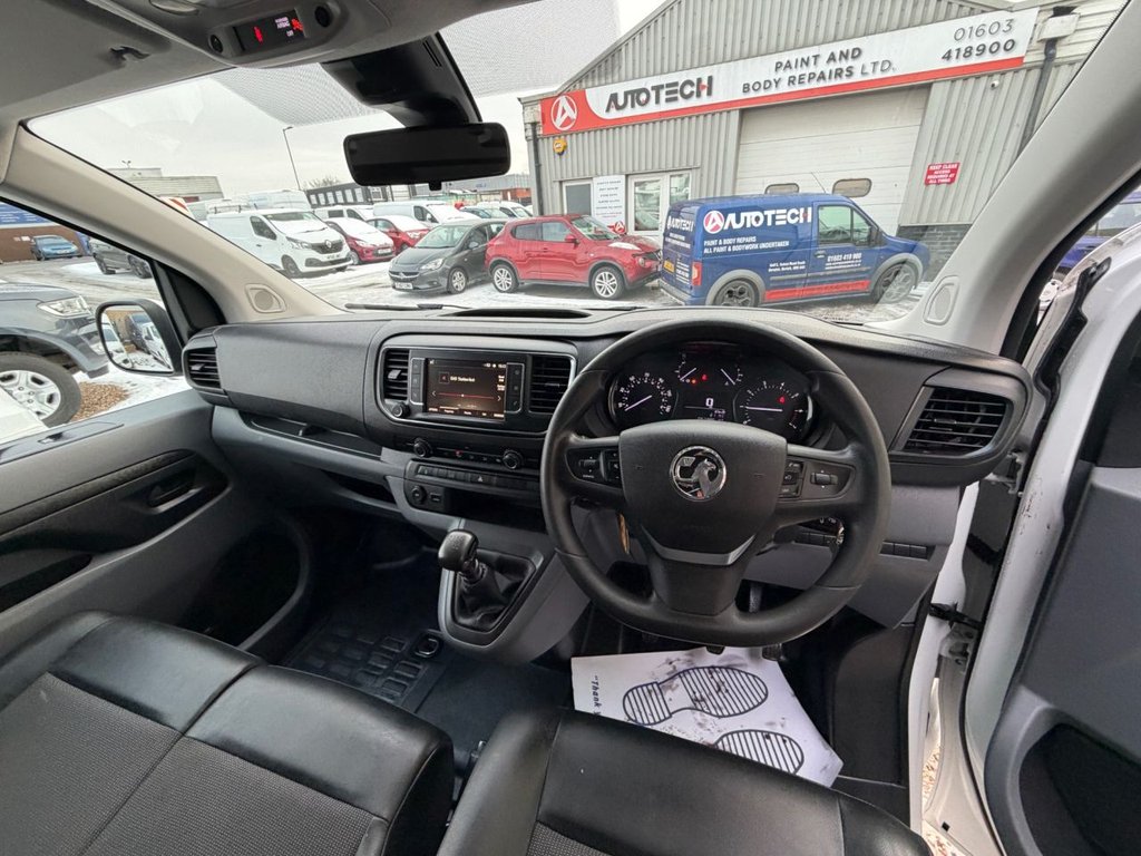 Used Vauxhall Vivaro 2021 for sale - 77122253: Photo 2