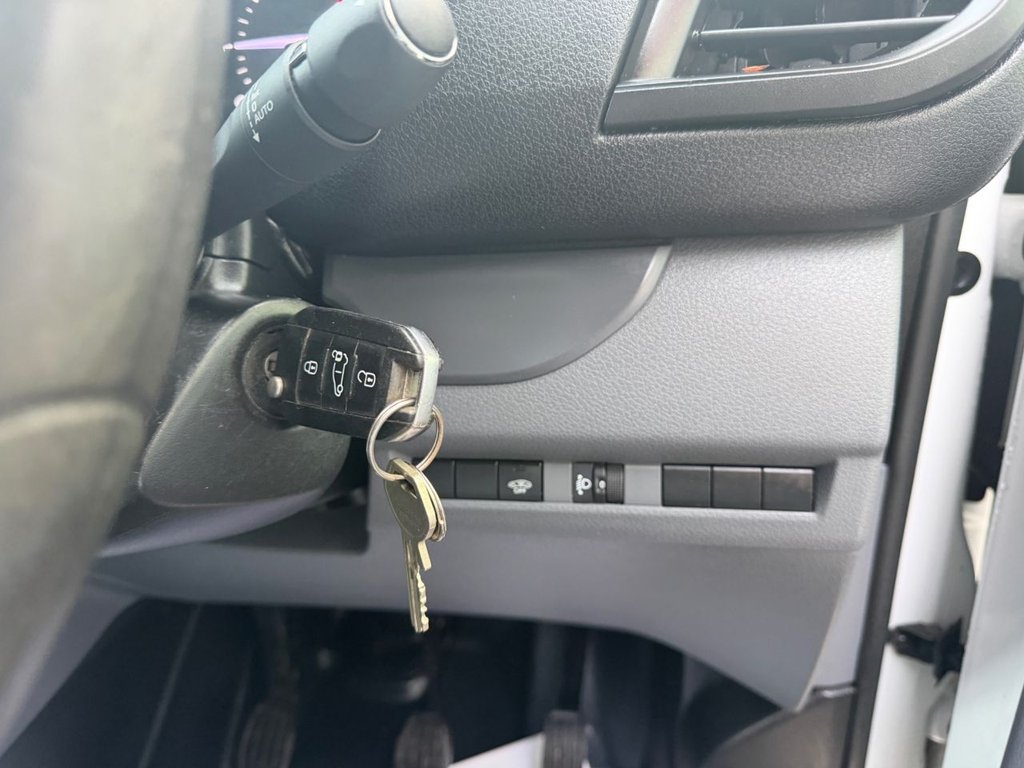 Used Vauxhall Vivaro 2021 for sale - 77122253: Photo 30