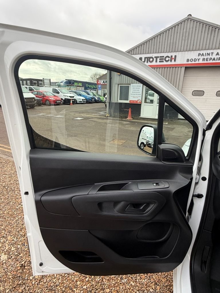 Used Peugeot Partner 2019 for sale - 76323521: Photo 24