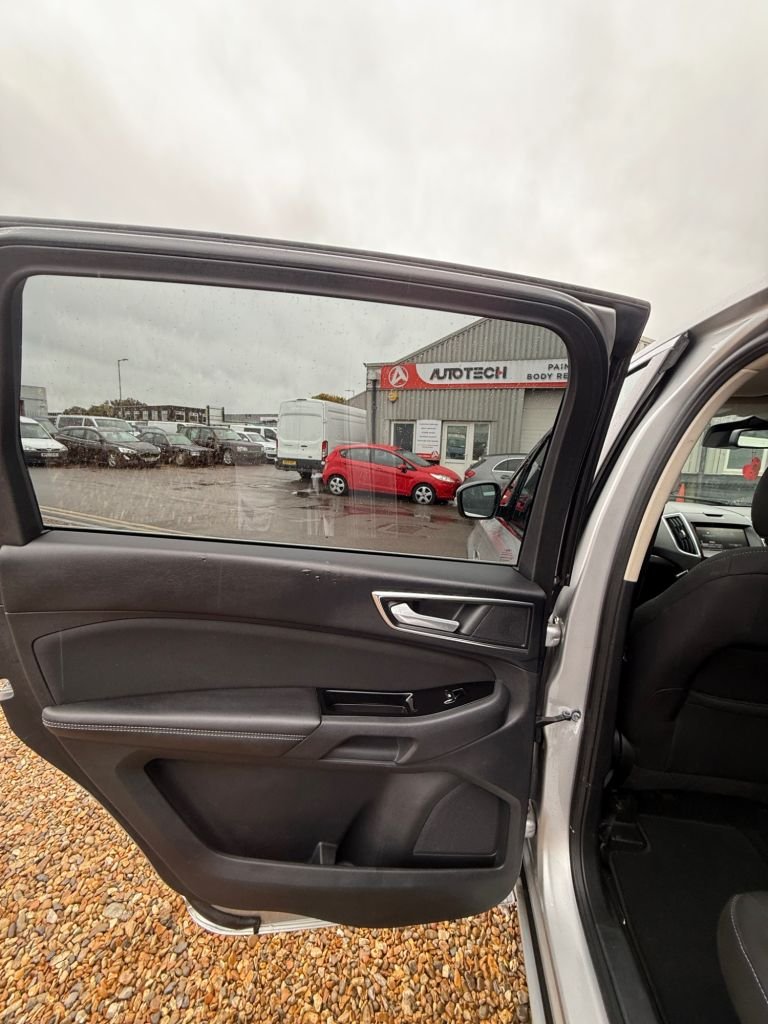 Used Ford S-Max 2015 for sale - 76132703: Photo 27