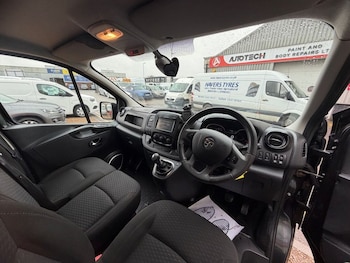 Used Vauxhall Vivaro 2018 for sale - 77666884: Photo