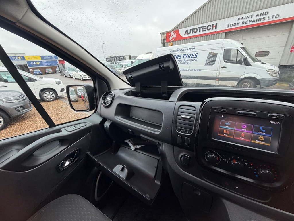 Used Vauxhall Vivaro 2018 for sale - 77666884: Photo 39