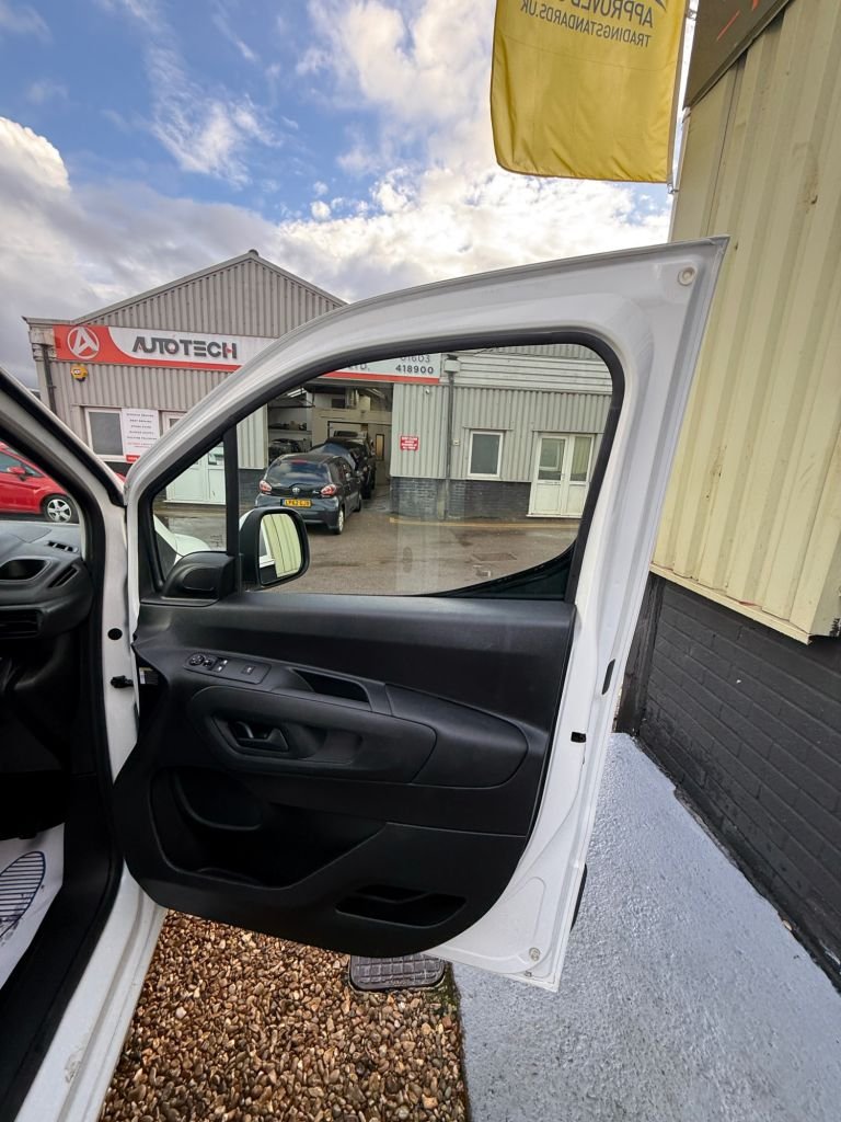 Used Vauxhall Combo 2021 for sale - 76323516: Photo 14