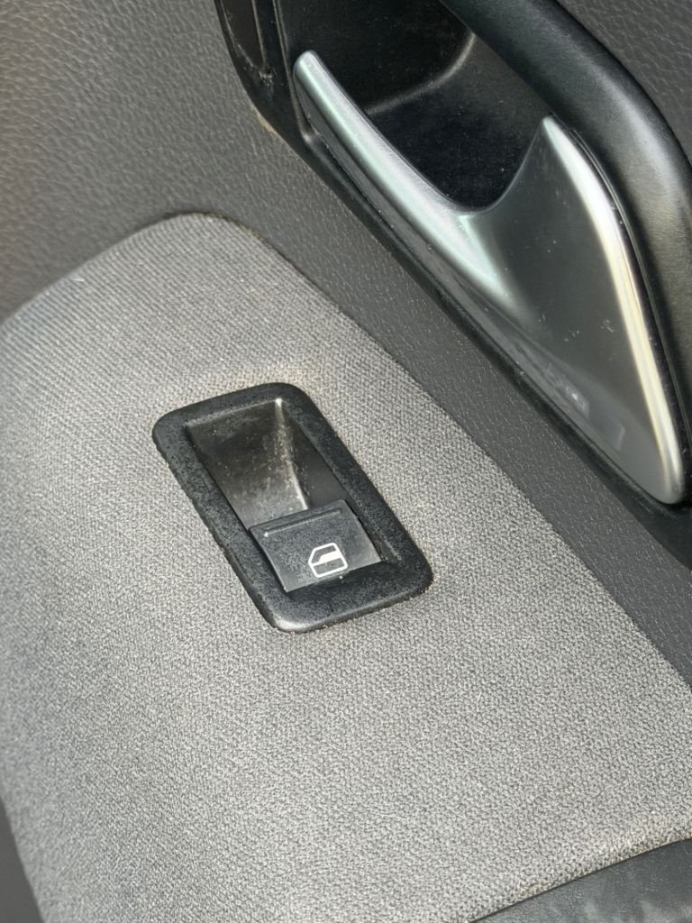 Used Volkswagen Amarok 2014 for sale - 77111198: Photo 16