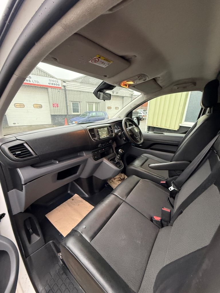 Used Vauxhall Vivaro 2020 for sale - 76768342: Photo 22