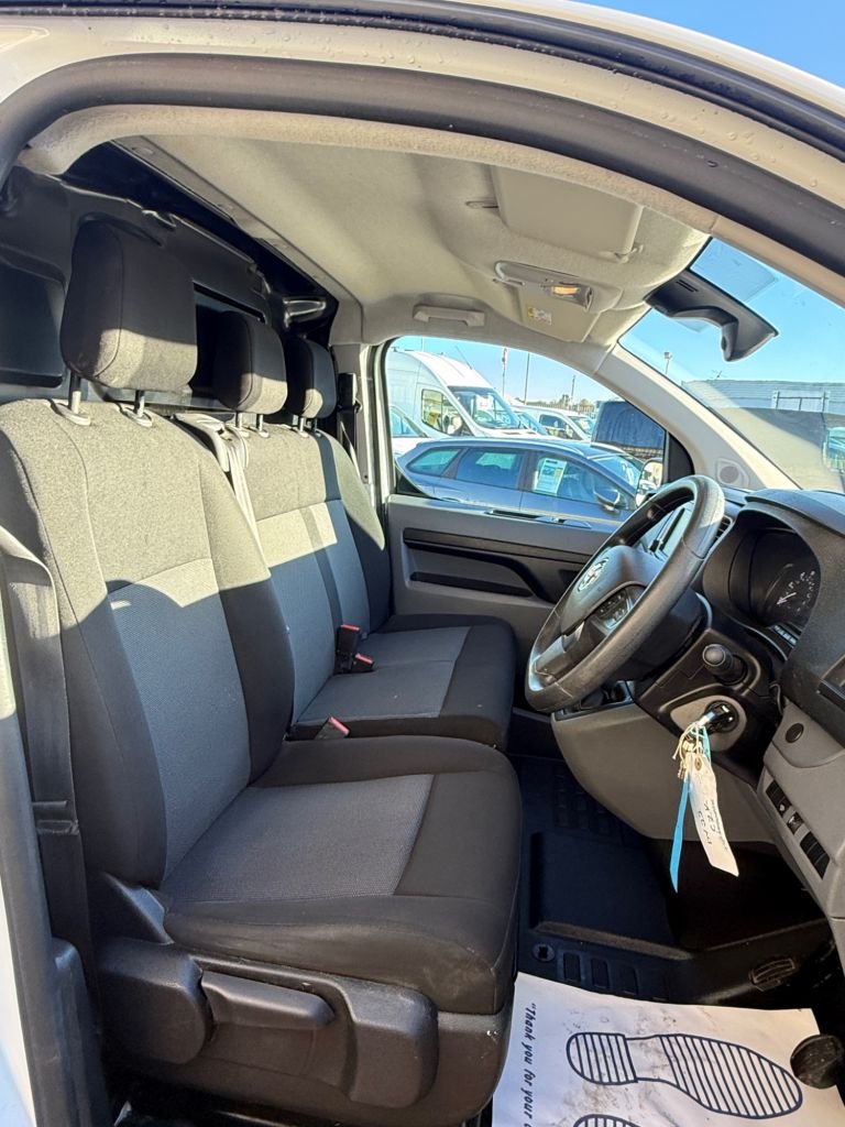 Used Vauxhall Vivaro 2022 for sale - 76642713: Photo 12