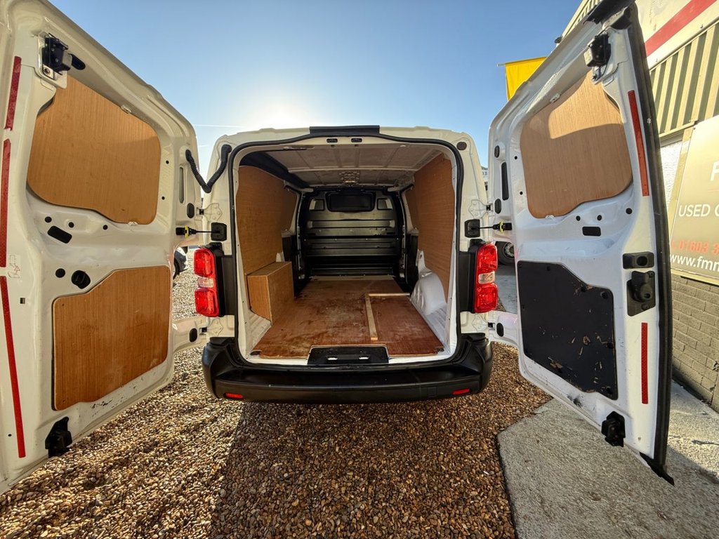 Used Vauxhall Vivaro 2022 for sale - 76642713: Photo 17