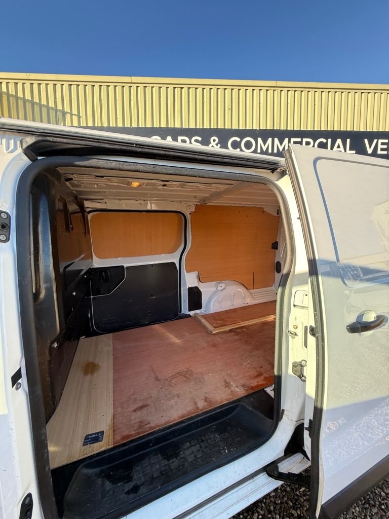 Used Vauxhall Vivaro 2022 for sale - 76642713: Photo 20