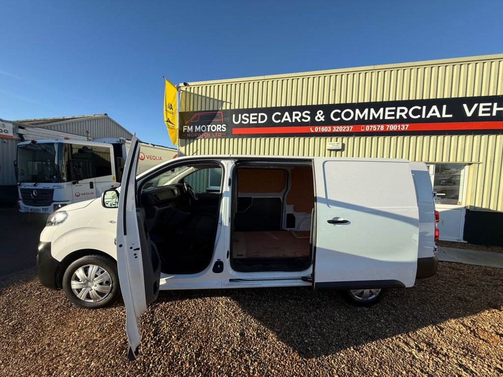 Used Vauxhall Vivaro 2022 for sale - 76642713: Photo 21